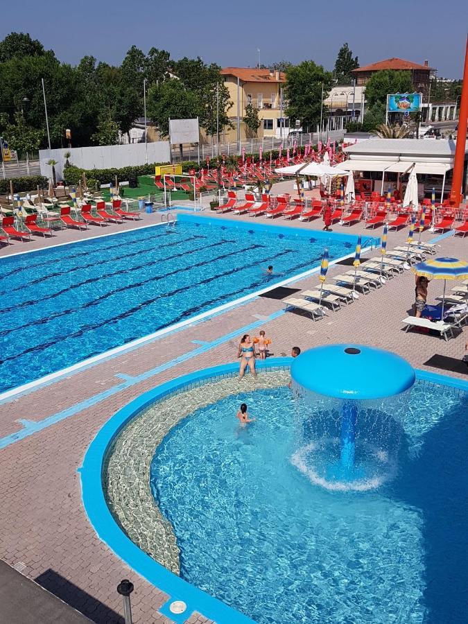 Hotel Monti Riccione Extérieur photo