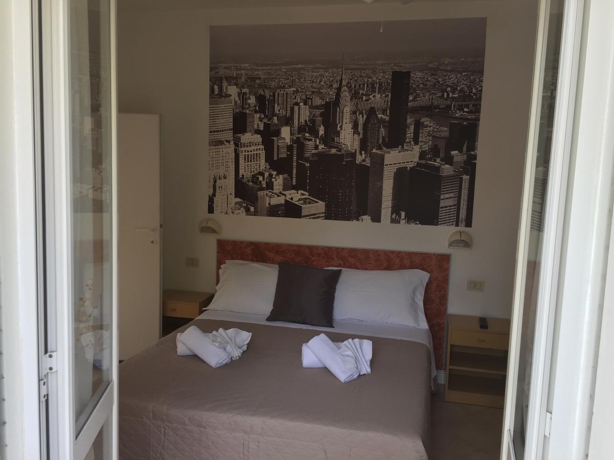 Hotel Monti Riccione Extérieur photo