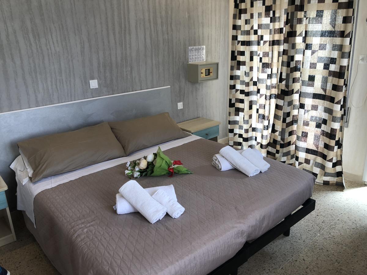 Hotel Monti Riccione Extérieur photo