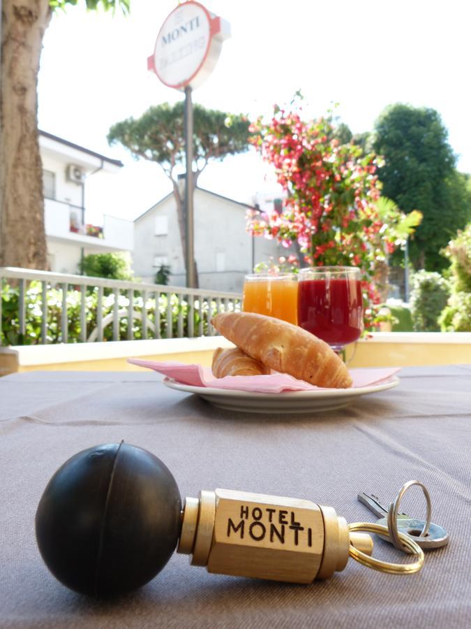 Hotel Monti Riccione Extérieur photo