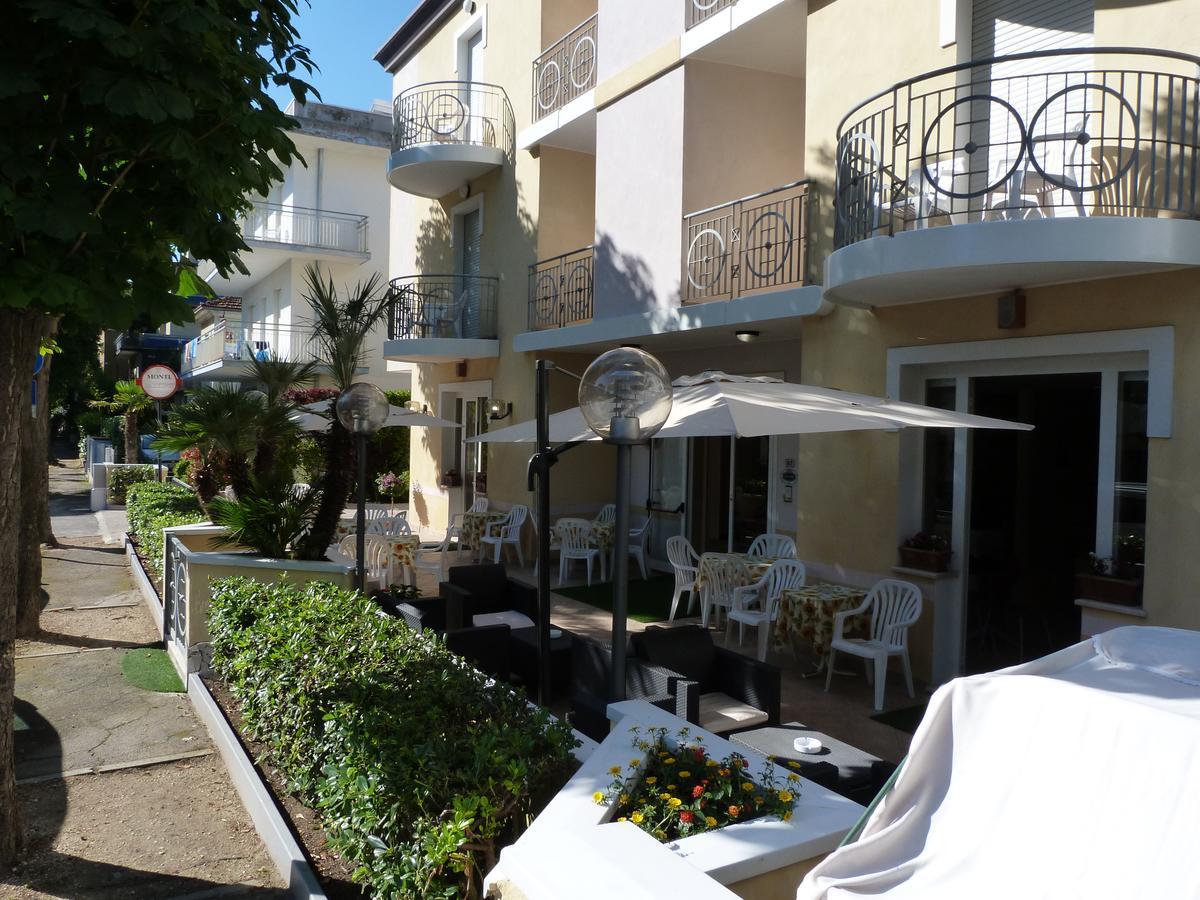 Hotel Monti Riccione Extérieur photo